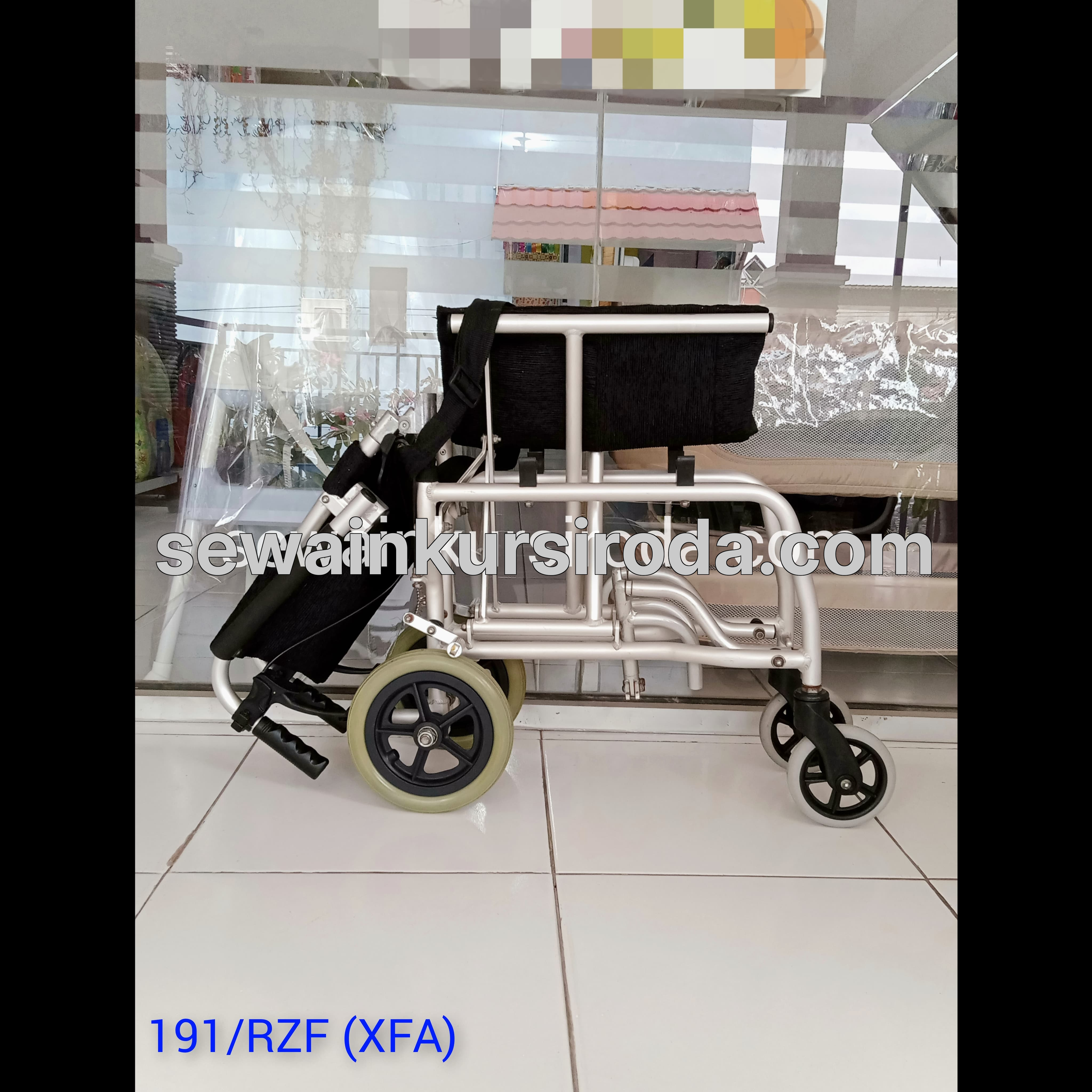 (SECOND) Kursi Roda Gea Travel Cabin Size (191/RZF)