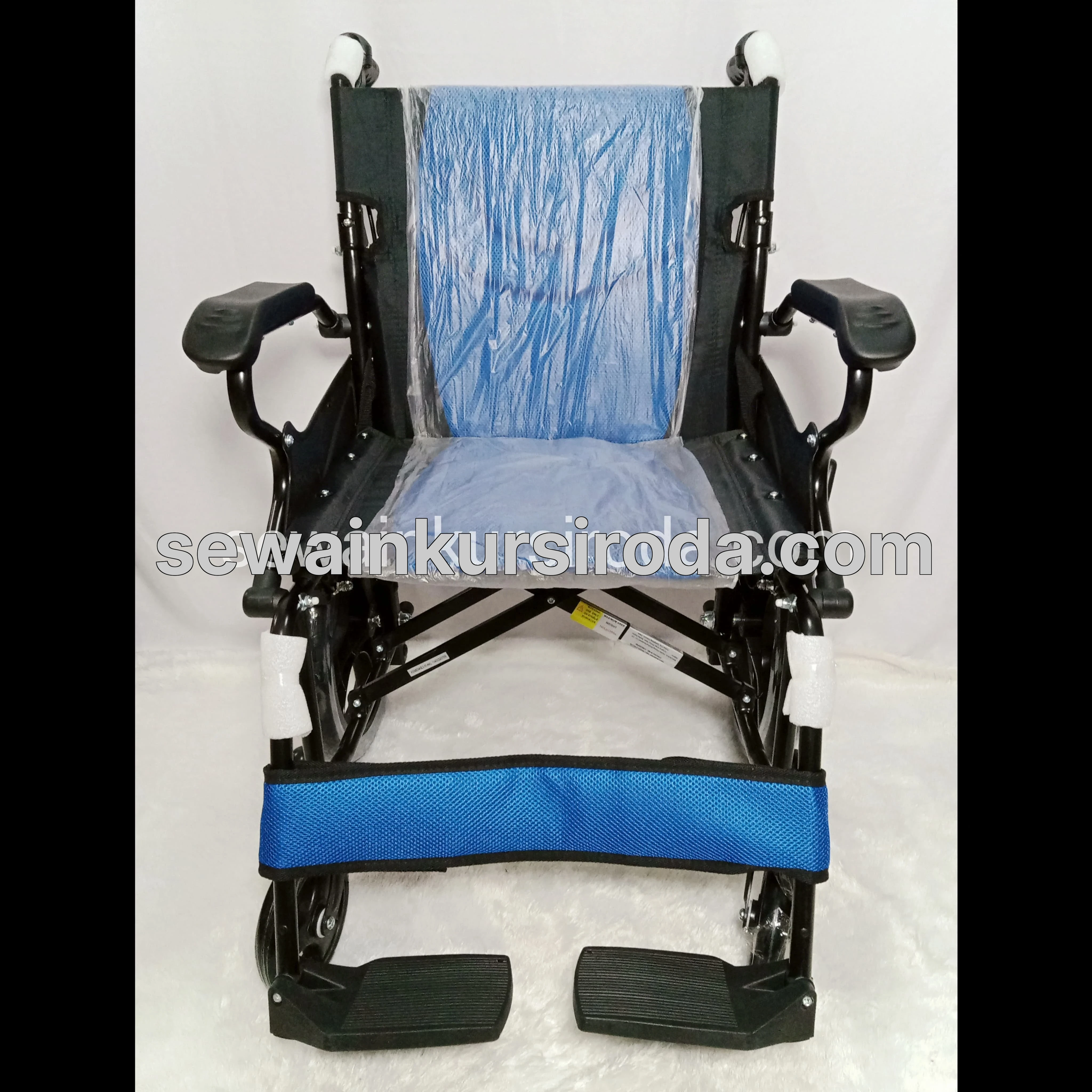 (SEWA) Kursi Roda Travel Arjuna