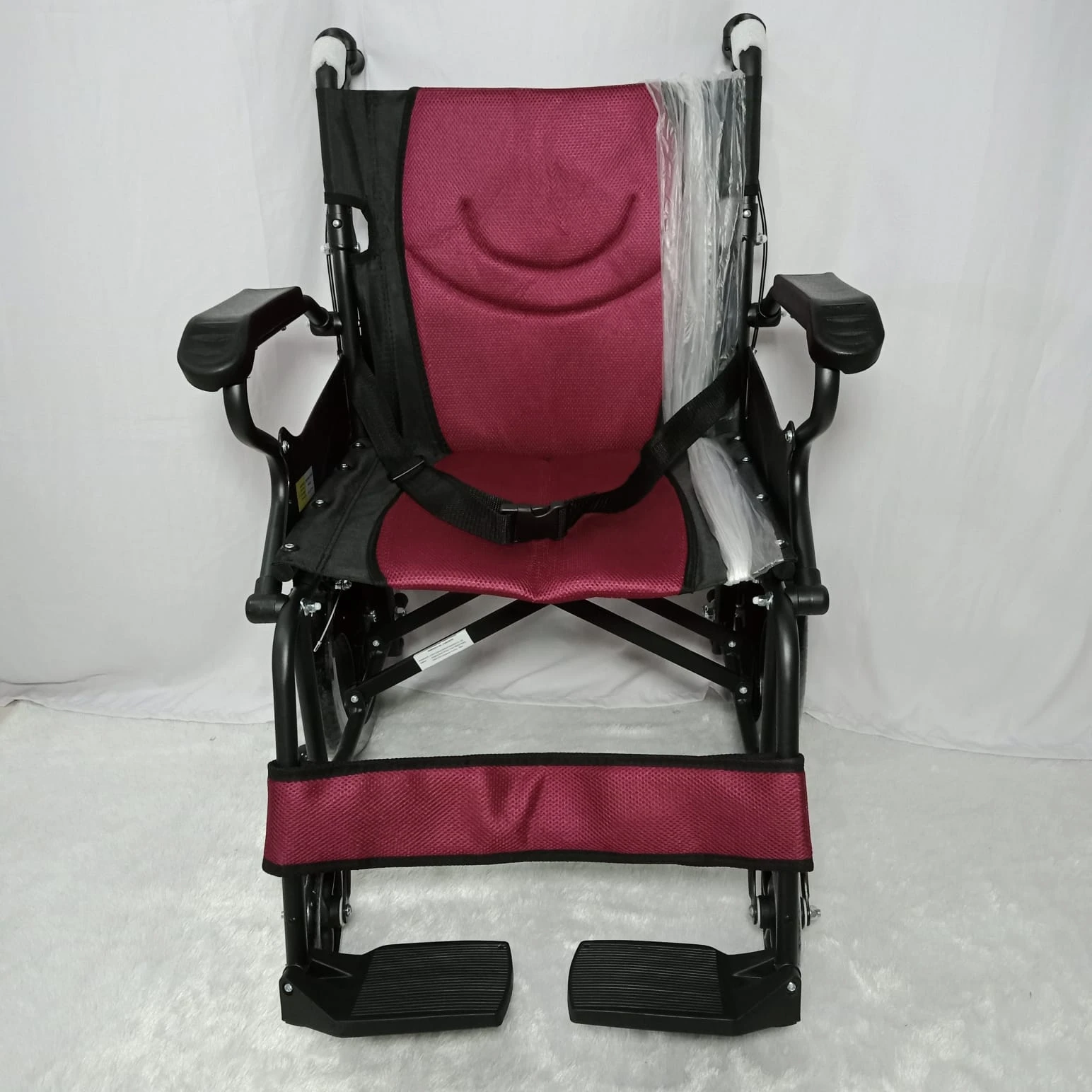 (BARU) KURSI RODA TRAVEL "ARJUNA" AVICO (PF)